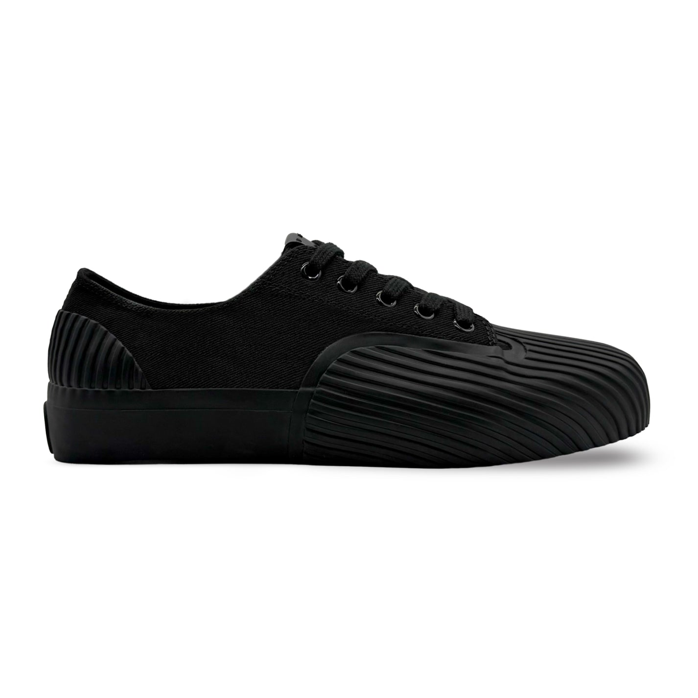 Black canvas vulcanised low-top sneakers by UNFORMED